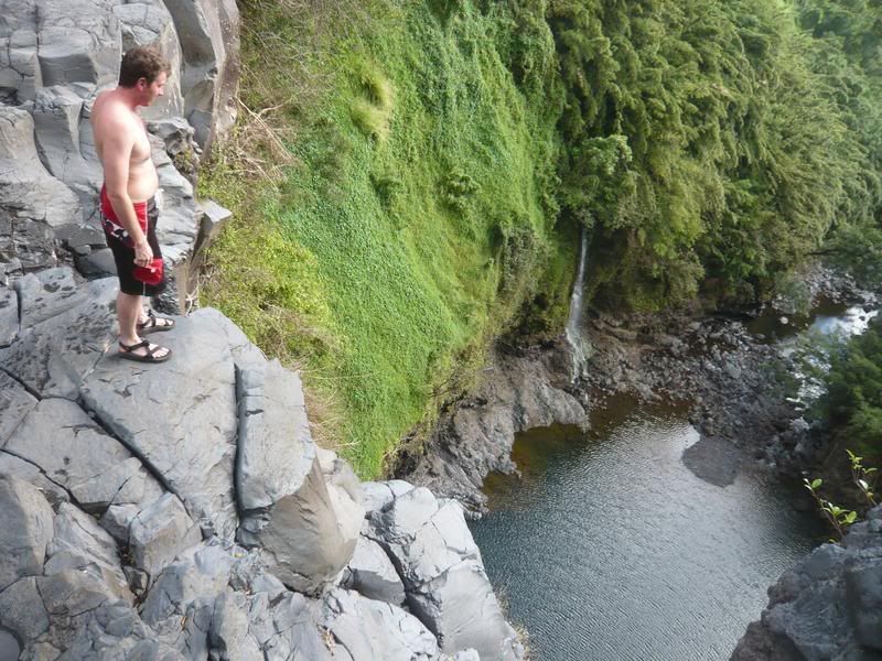 Hawaiian cliff jumping